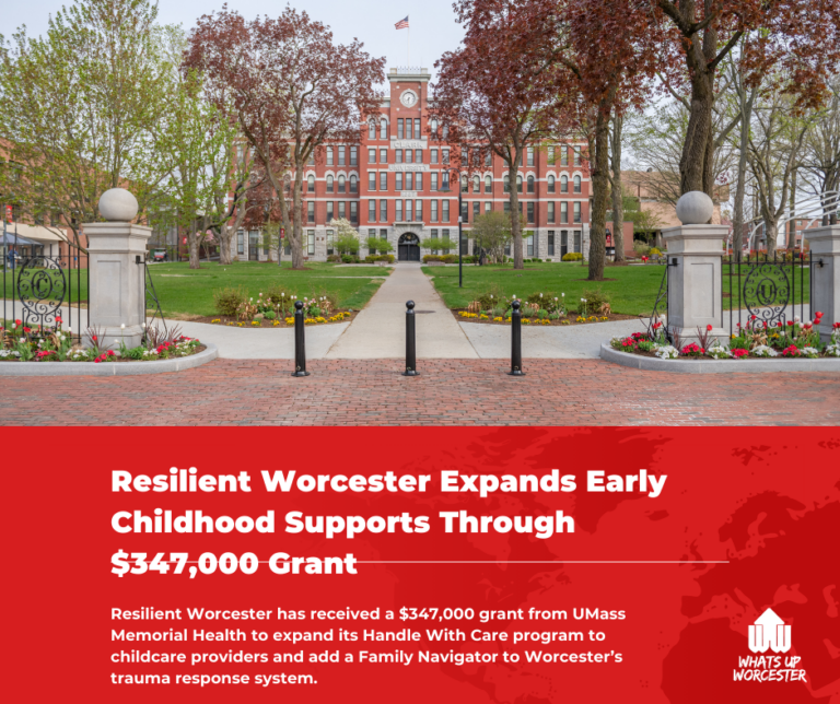 Red Minimalist Merry Christmas Facebook Post (18)