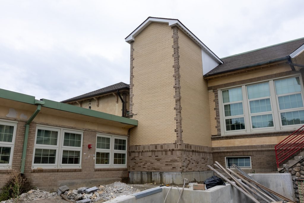 Worcester East Middle Nears Completion of 375-Window Replacement Project